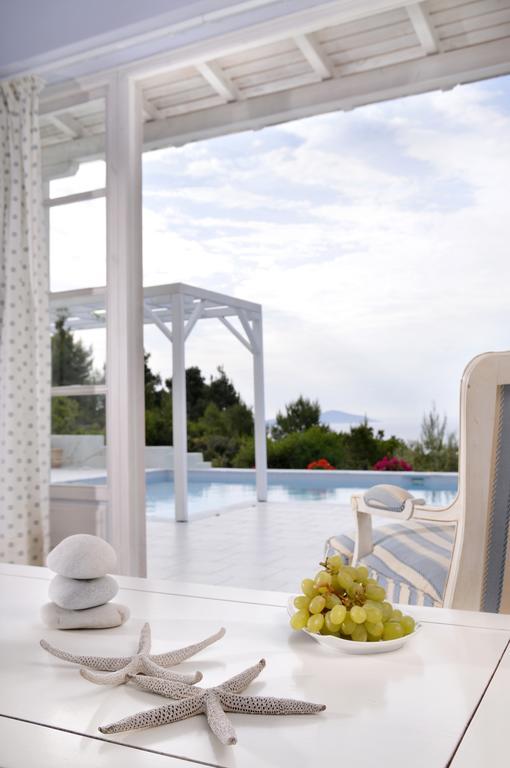 Anemolia Villas With Private Pools Near The Most Beautiful Beaches Of Alonissos Isomata Exterior foto